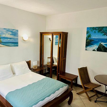 Hotel Residence Le Phoenix แซ็ง-ปีแยร์ ภายนอก รูปภาพ