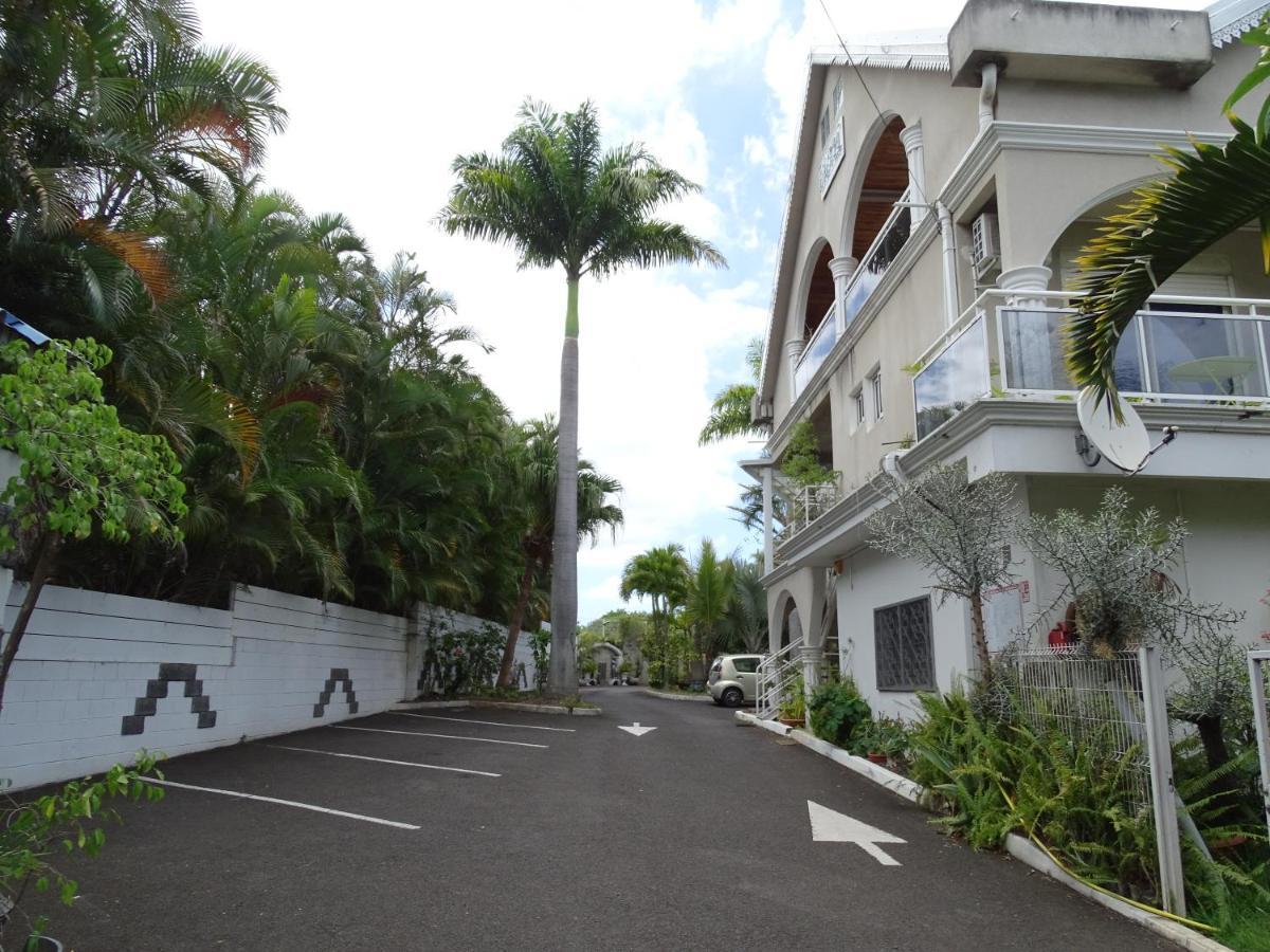 Hotel Residence Le Phoenix แซ็ง-ปีแยร์ ภายนอก รูปภาพ